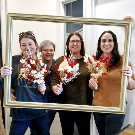 dried arrangement dried floral holiday centerpiece spring centerpiece christmas time floral workshop hands on workshop diy workshop dried floral workshop guelph spring bouquet workshops near me guelph workshops mothers day craft things to do with mom mothers day guelph