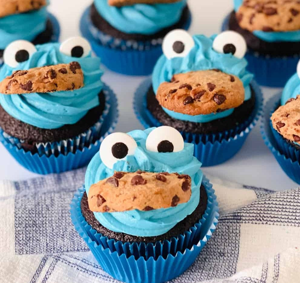 Christmas Break - Deck the Cupcakes Workshop