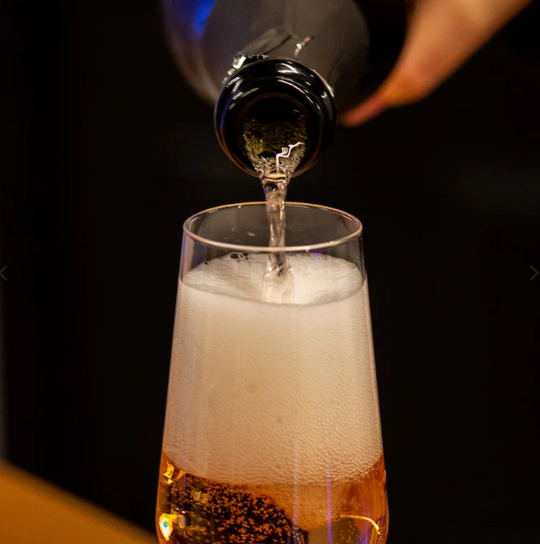 dealcoholized wine alcohol free wine nonalcoholic wine cox creek cox creek cellars winery candle store candle shop guelph candle shop candles near me sparkling rose alcohol free sparkling rose