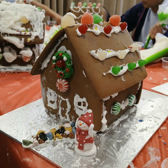 gingerbread decorating workshop kids