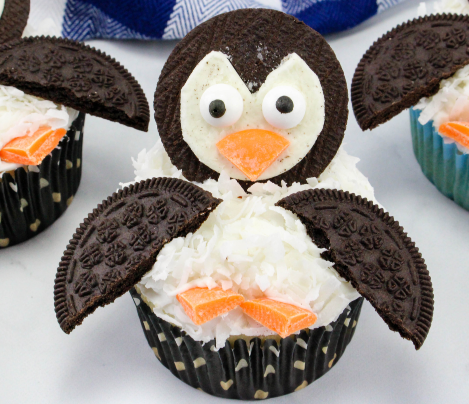 Christmas Break - Deck the Cupcakes Workshop