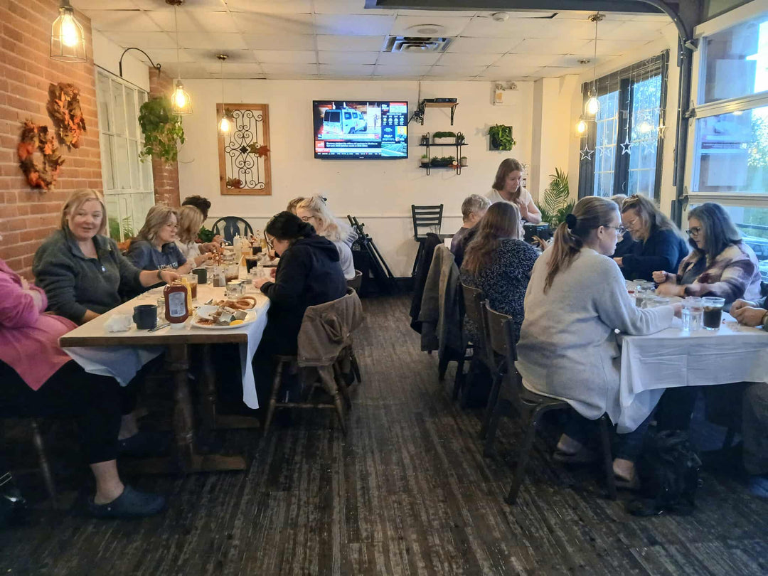 Ernie's Roadhouse - Candle Making Workshop